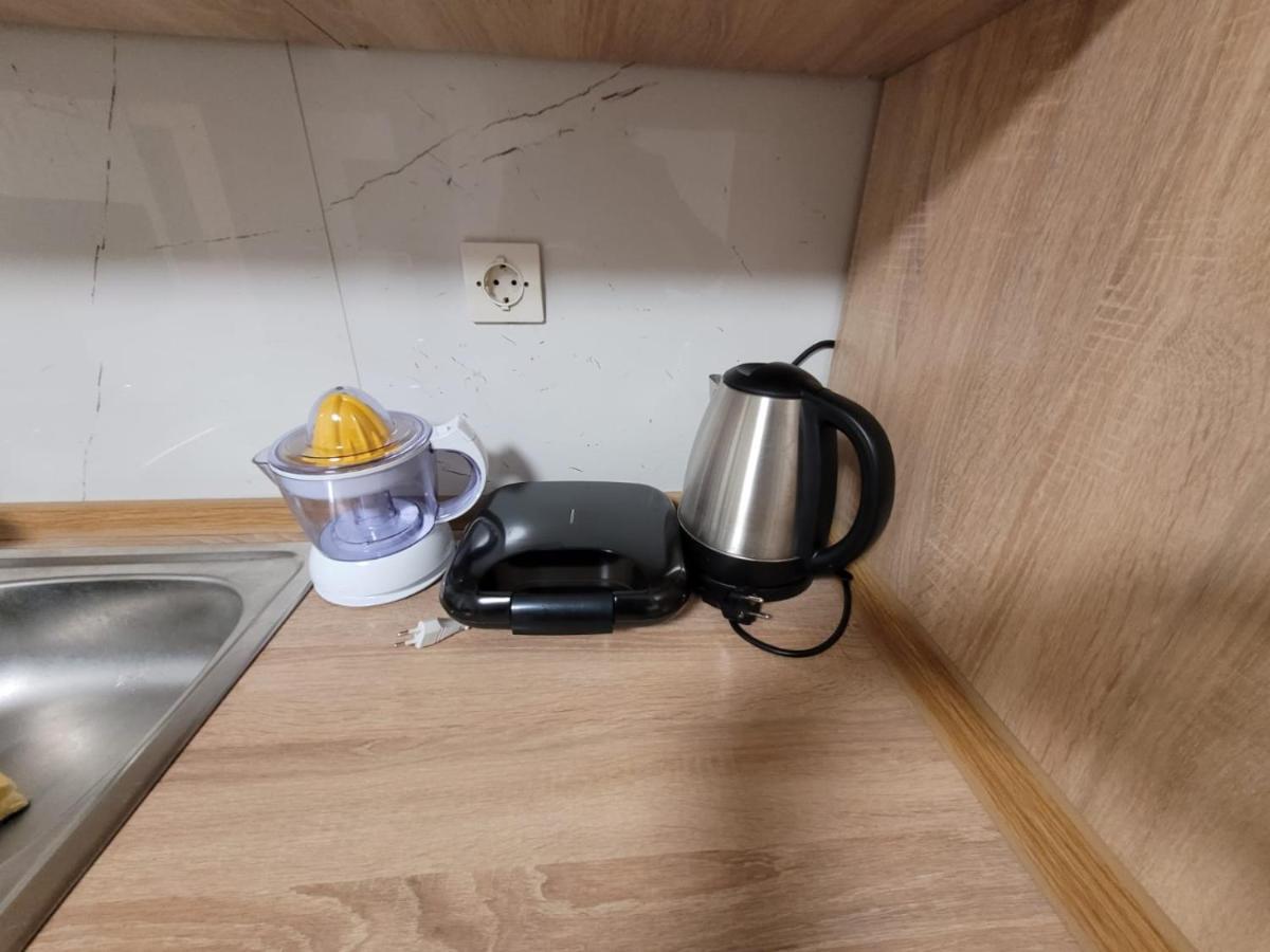 Kod Dide - Entry With Pin 0-24H Apartment Slavonski Brod Ngoại thất bức ảnh